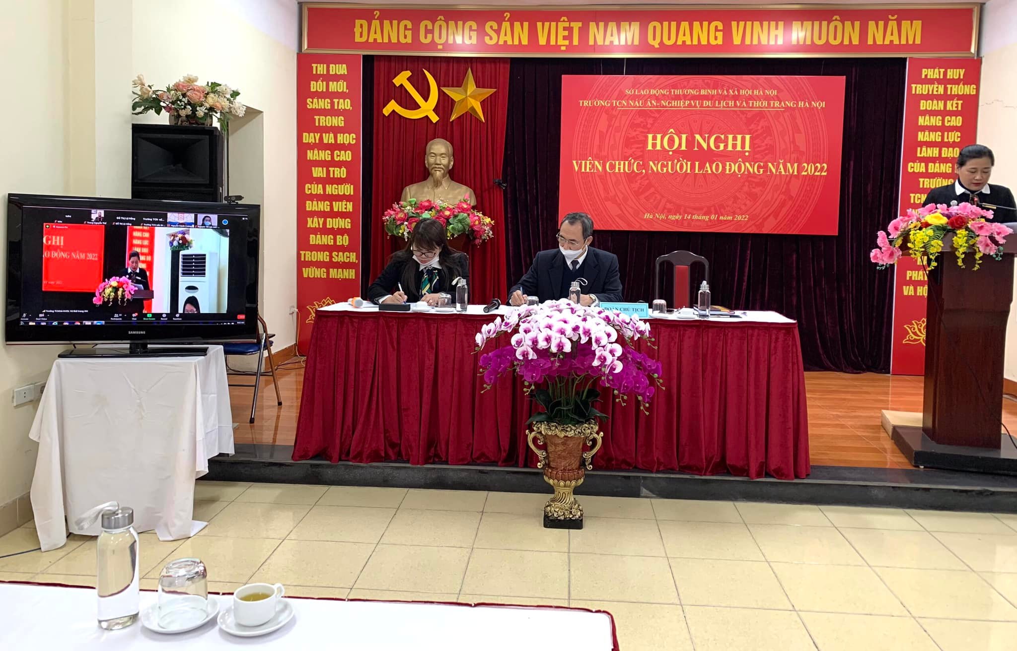 HỘI NGHỊ  VIÊN CHỨC, NGƯỜI LAO ĐỘNG NĂM 2022