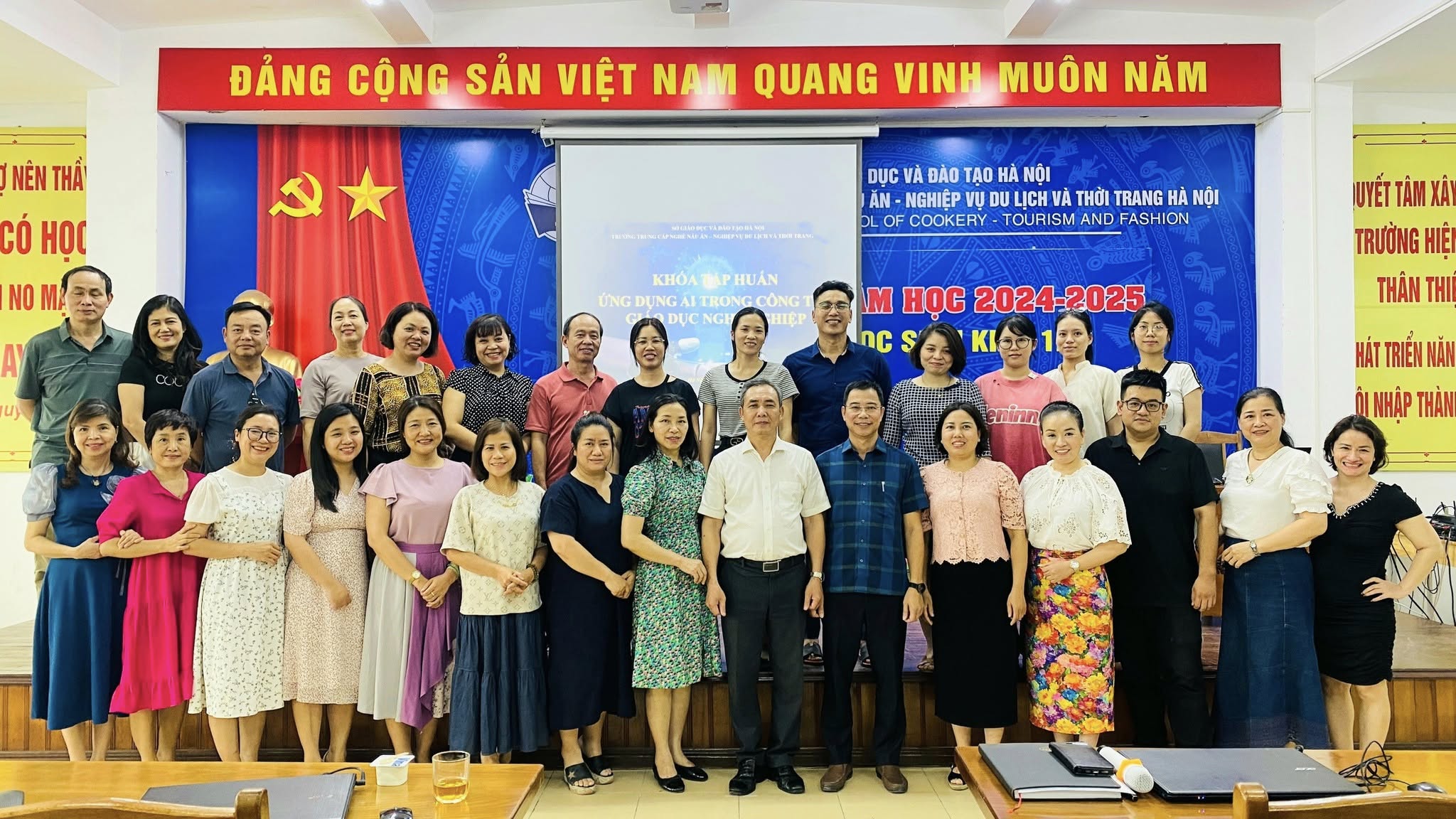 Tập huấn Công nghệ AI - Nâng cao Vai trò của Công nghệ trong Giáo dục Nghề nghiệp.