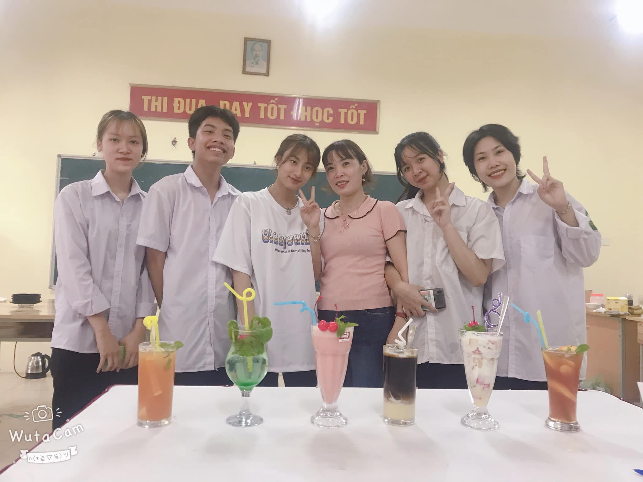 LỚP PHA CHẾ ĐỒ UỐNG KIM CHUNG- HOÀI ĐỨC K12