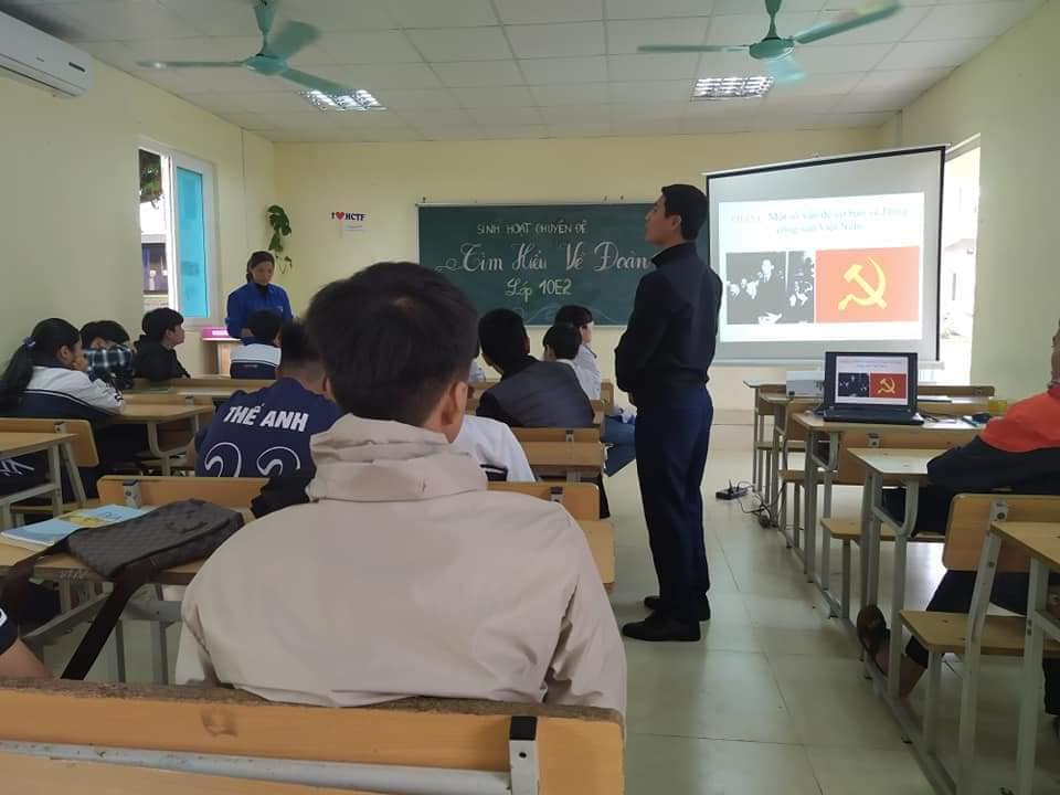 SINH HOẠT CHUYÊN ĐỀ VỀ ĐOÀN - HỌC SINH SONG BẰNG