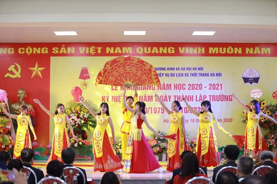 Múa “ Hào khí Việt Nam”