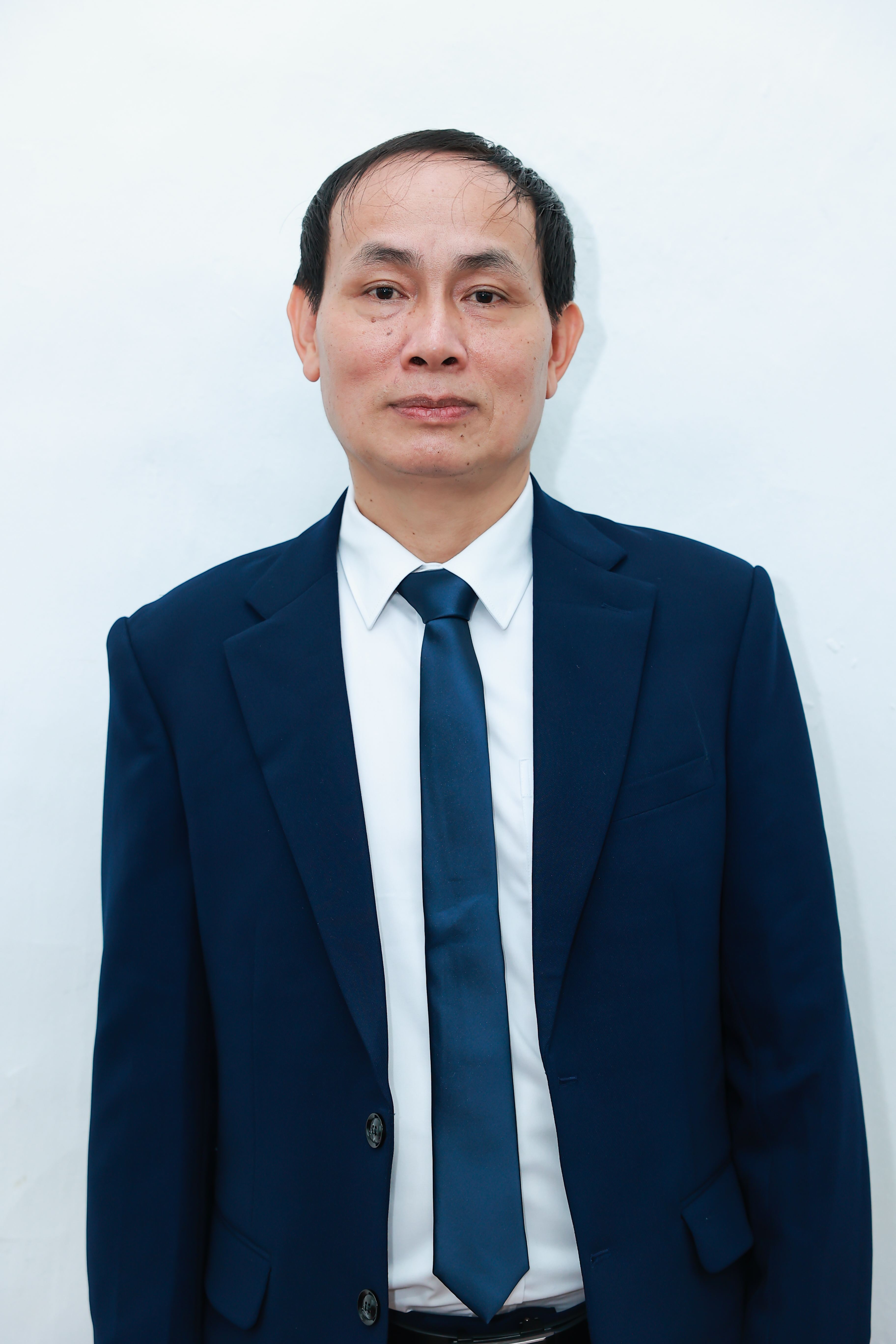 THẦY NGUYỄN MẠNH CƯỜNG