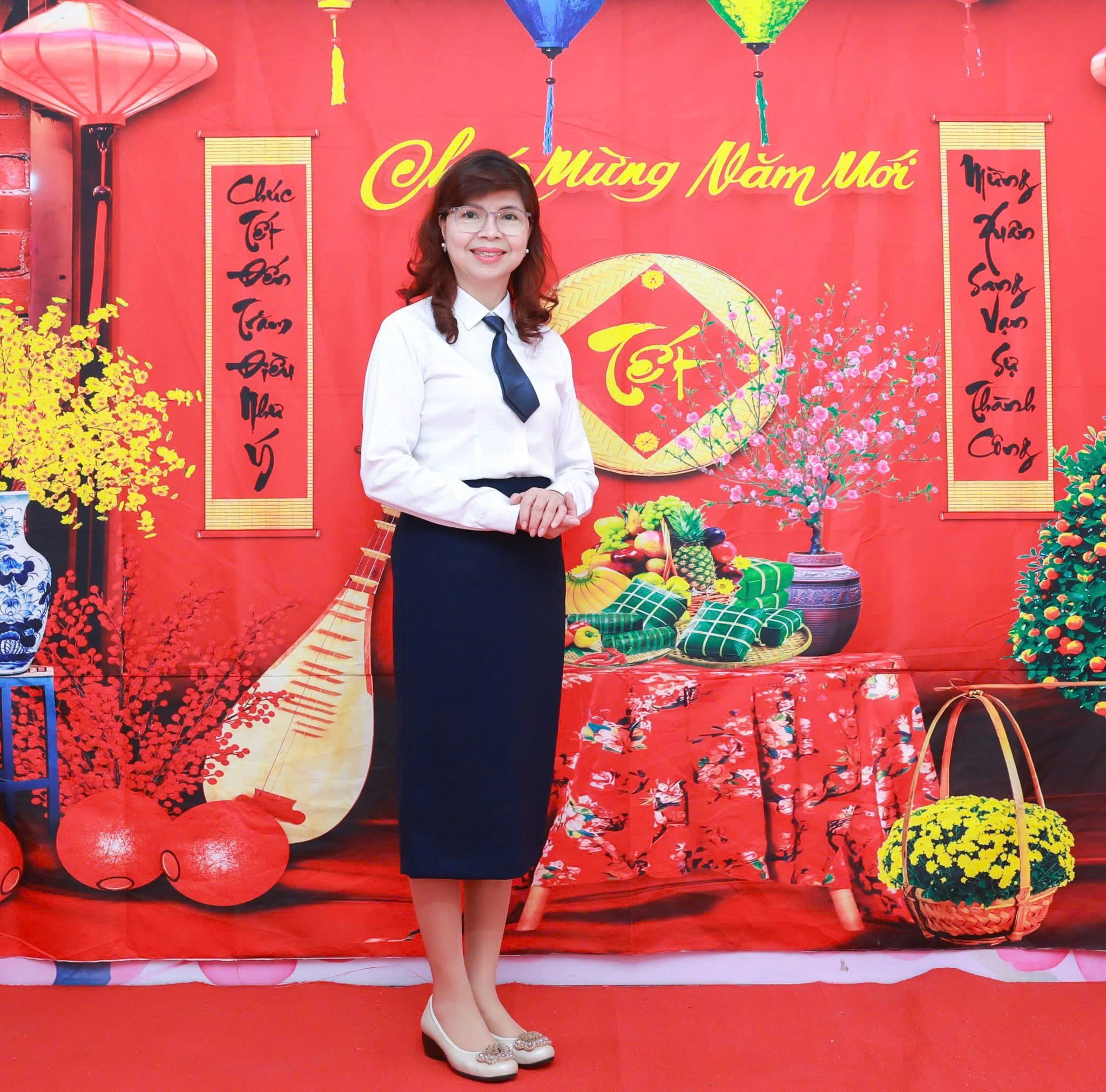 CÔ PHẠM THU HIỀN
